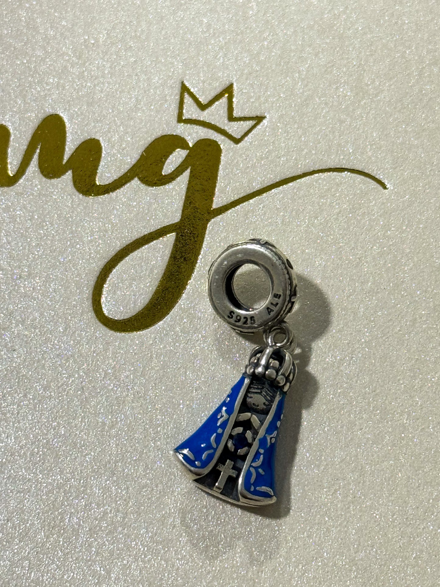 VIRGEN CON MANTO AZUL