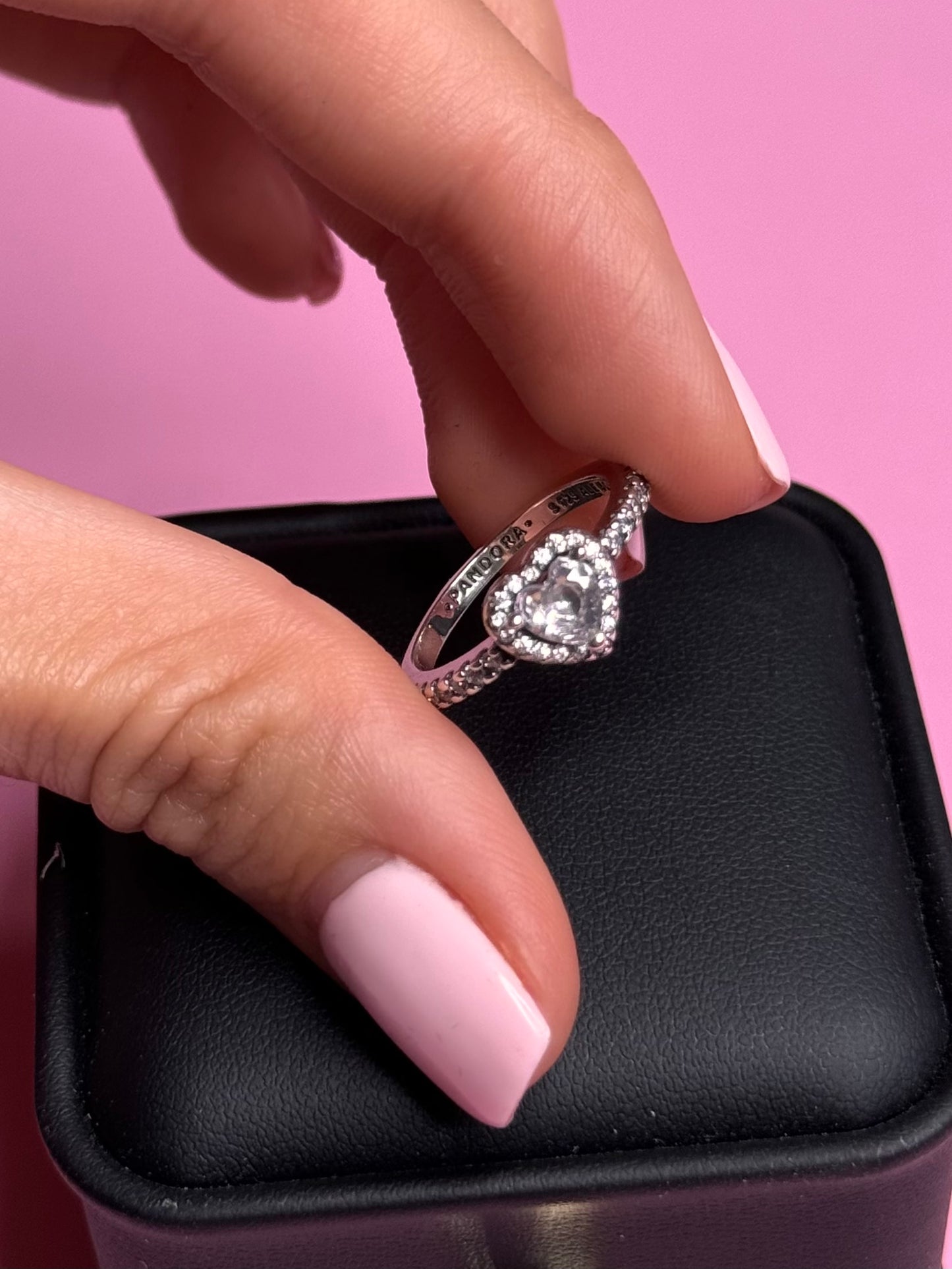 ANILLO DE PROMESA PLATEADO-BLANCO