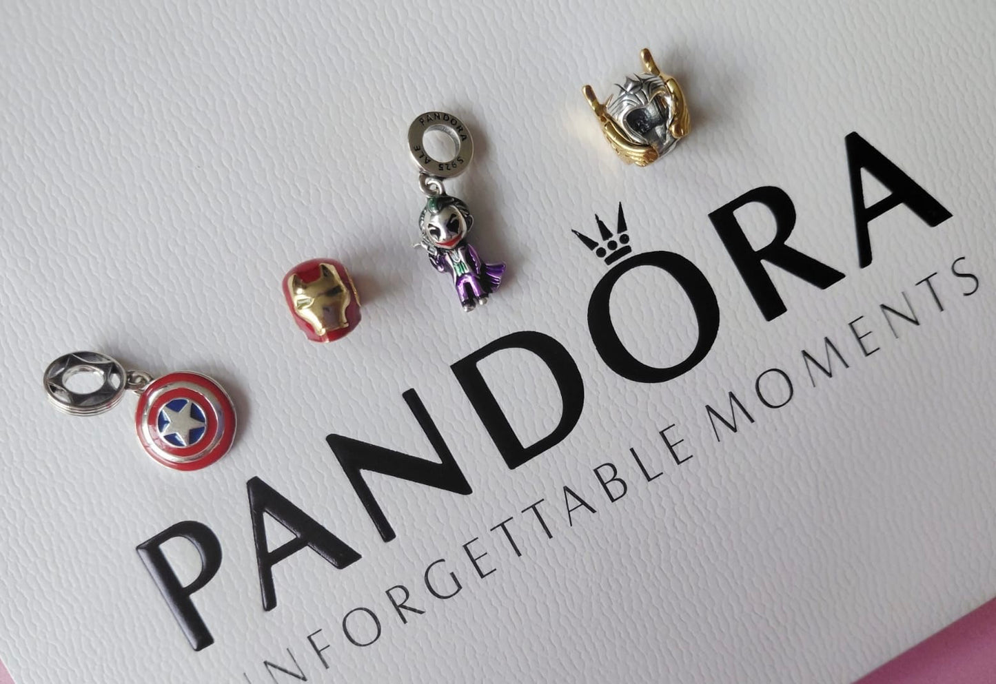 CHARMS LOS VENGADORES
