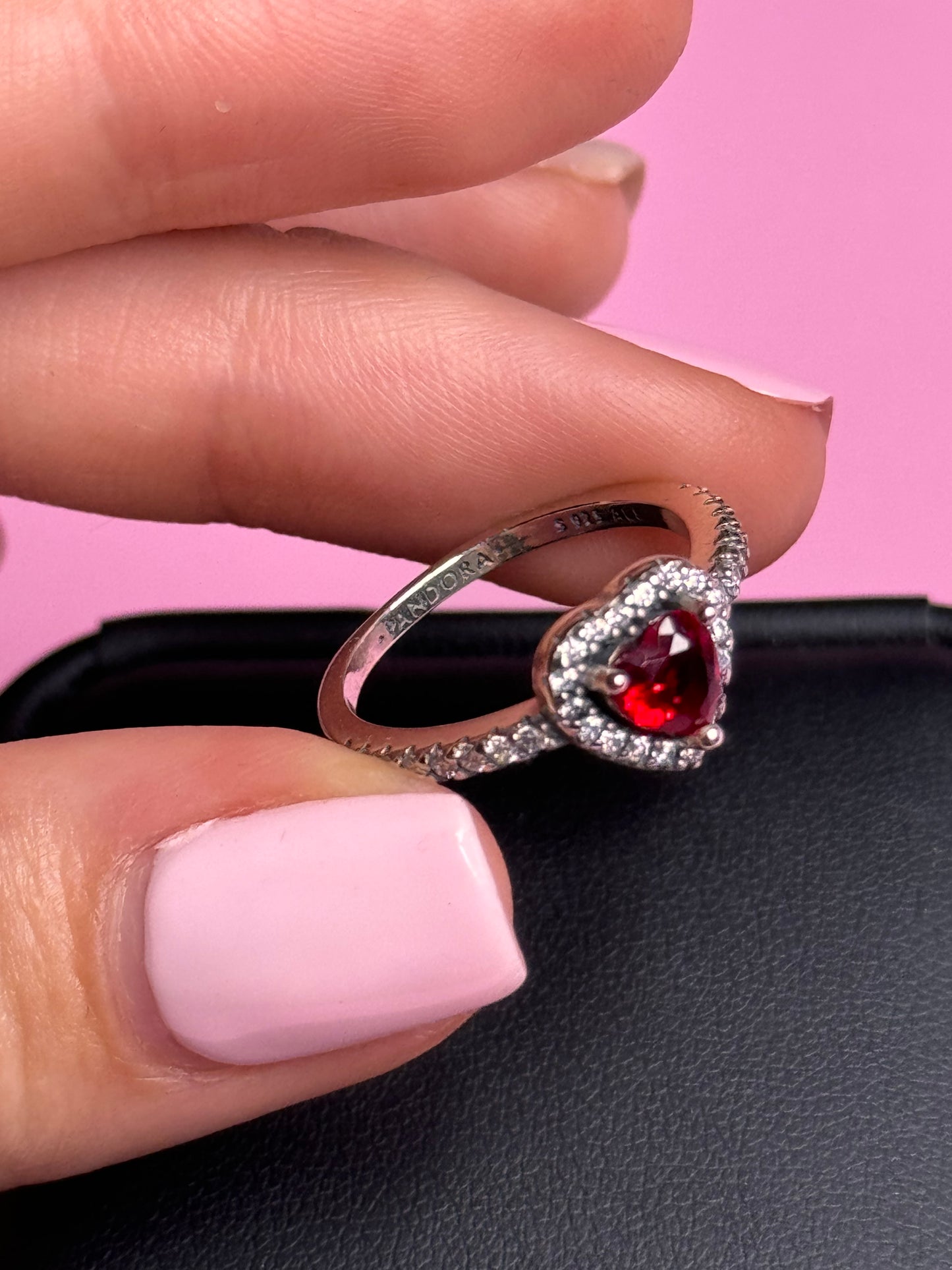 ANILLO DE PROMESA PLATEADO-ROJO